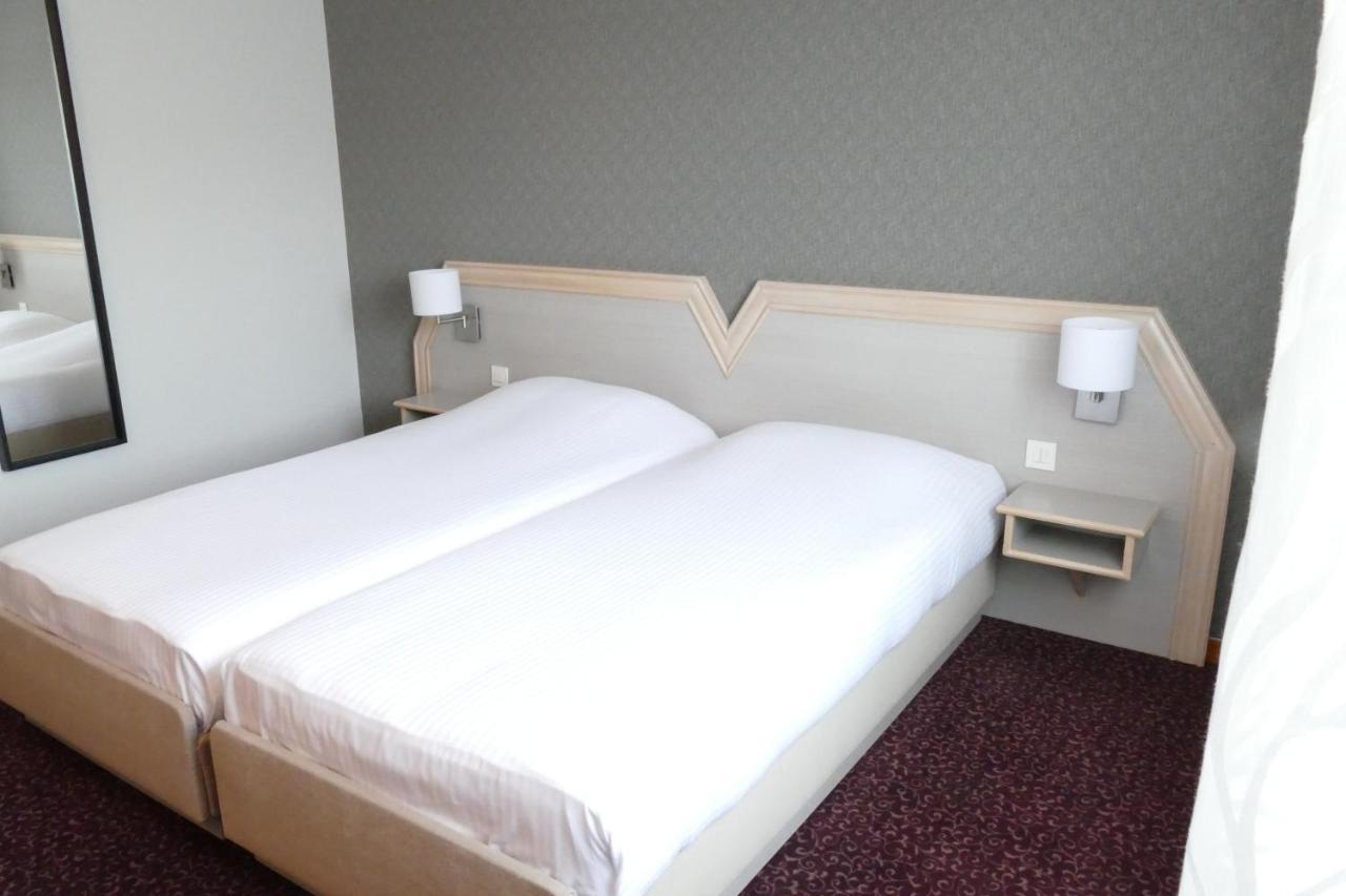 Au Relais De L'Ill Hotell Sermersheim Exteriör bild
