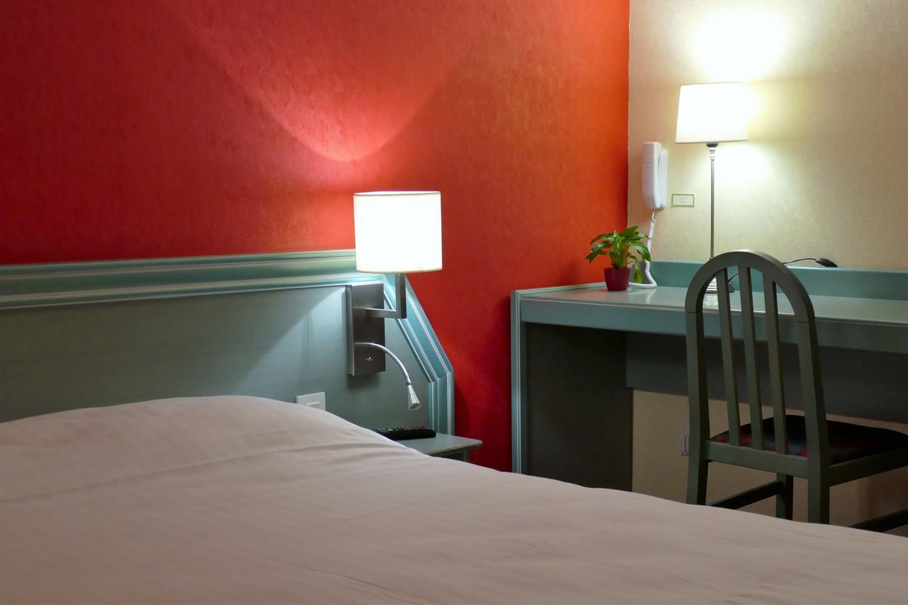 Au Relais De L'Ill Hotell Sermersheim Exteriör bild